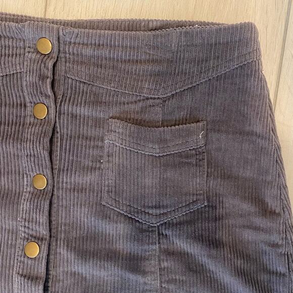SHE + SKY | Slate Gray Corduroy Mini Skirt | Front Snaps | Size Large | EUC - Picture 3 of 5